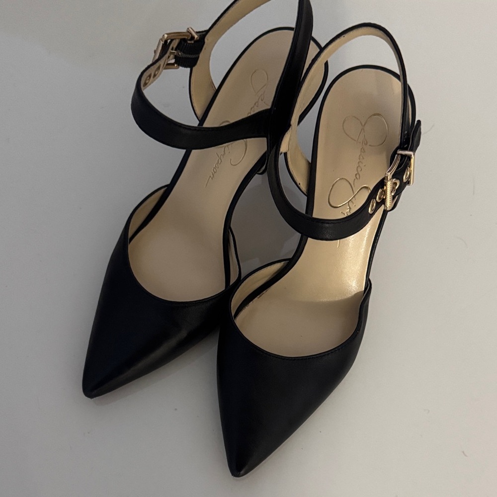 Jessica Simpson Black Pointed Heels